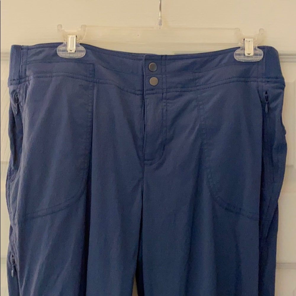 Athleta Trekkie pant